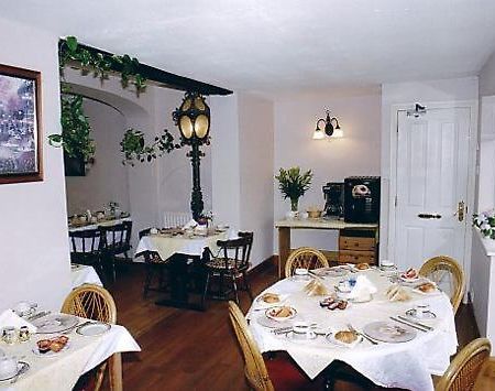 Nonsuch Park Hotel Епсом Екстер'єр фото