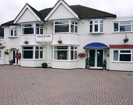 Nonsuch Park Hotel Епсом Екстер'єр фото